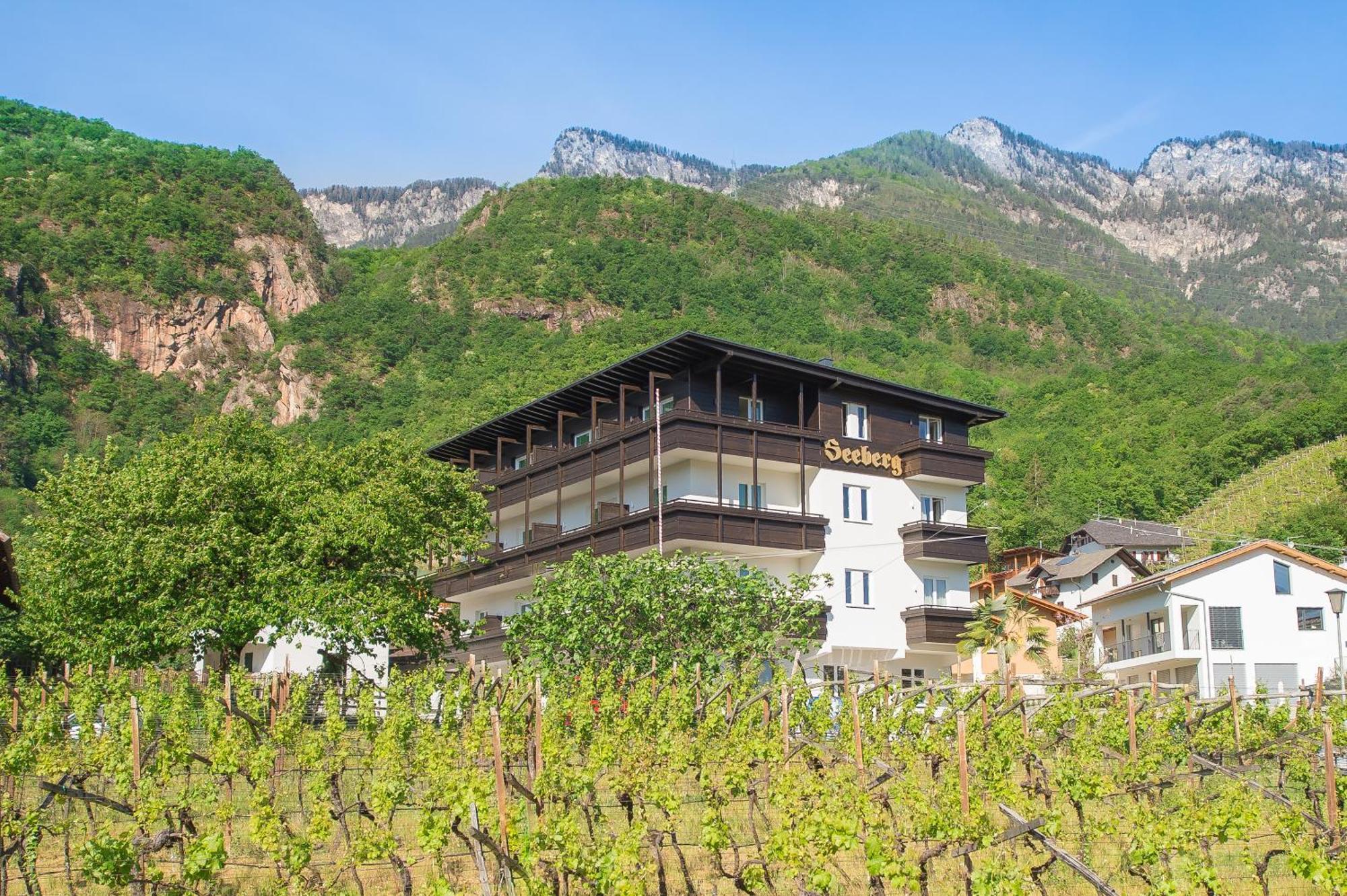 Seeberg Garni Hotel カルダーロ エクステリア 写真